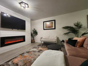 2-bed entire suite 10 mins from all attractions